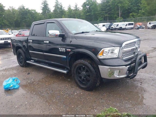 RAM 1500 Laramie 4x4 5'7 Box 2017 1C6RR7NT7HS816512 main image