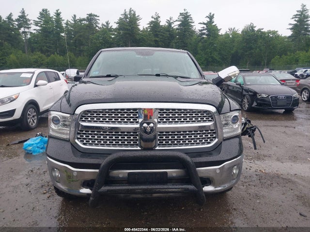 1C6RR7NT7HS816512 RAM 1500 Laramie 4x4 5&#039;7 Box
