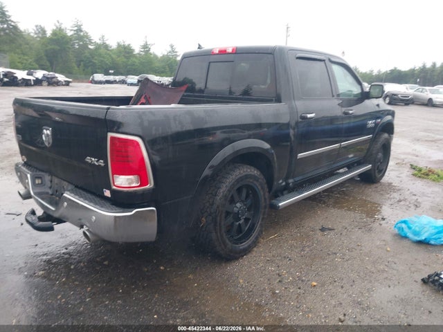 1C6RR7NT7HS816512 RAM 1500 Laramie 4x4 5&#039;7 Box