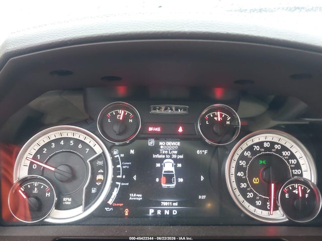 1C6RR7NT7HS816512 RAM 1500 Laramie 4x4 5&#039;7 Box