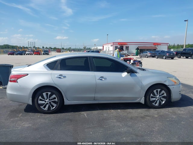2015 Nissan Altima 2.5 S მანქანა იყიდება აუქციონზე, vin: 1N4AL3AP0FC228389, აუქციონის ნომერი: 45422405