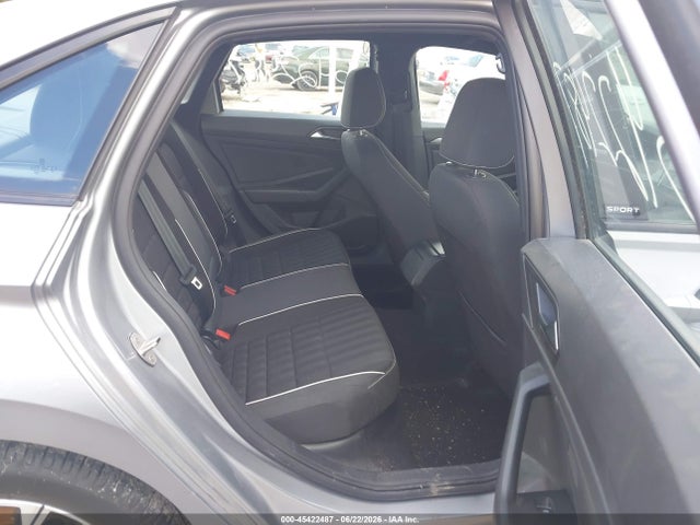 Продажа на аукционе авто 2023 Volkswagen Jetta 1.5t Sport, vin: 3VWBM7BU2PM024861, номер лота: 45422487