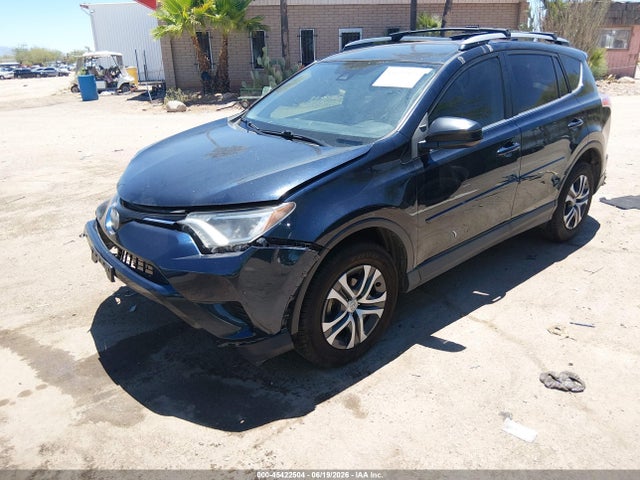 Toyota RAV4 LE 2017 JTMZFREV9HD093586 Image 2