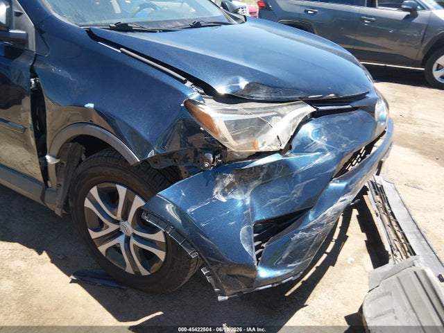 Toyota RAV4 LE 2017 JTMZFREV9HD093586 Image 6
