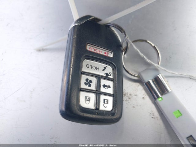 JHMZC5F11JC015620 Honda CLARITY PLUG-IN HYBRID