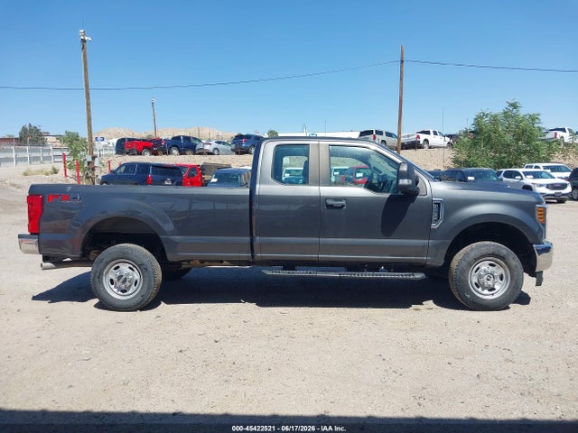 1FT7X2B60JEC69952 Ford F-250 Lariat/xl/xlt
