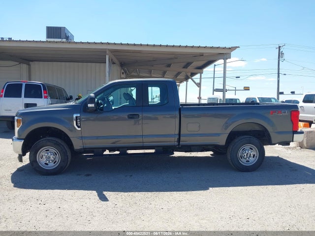1FT7X2B60JEC69952 Ford F-250 Lariat/xl/xlt