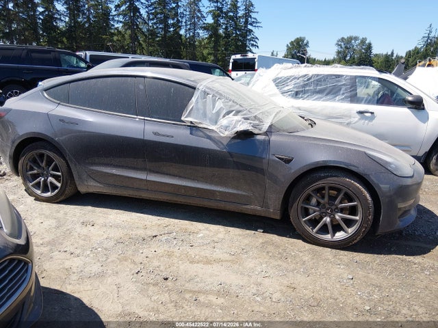 5YJ3E1EB0NF170883 Tesla Model 3 Long Range Dual Motor All-wheel Drive