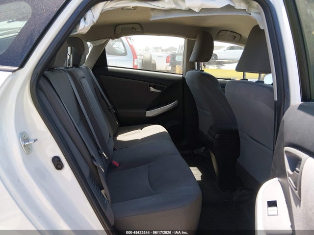 Toyota Prius Three 2014 JTDKN3DU2E1759632 Image 8