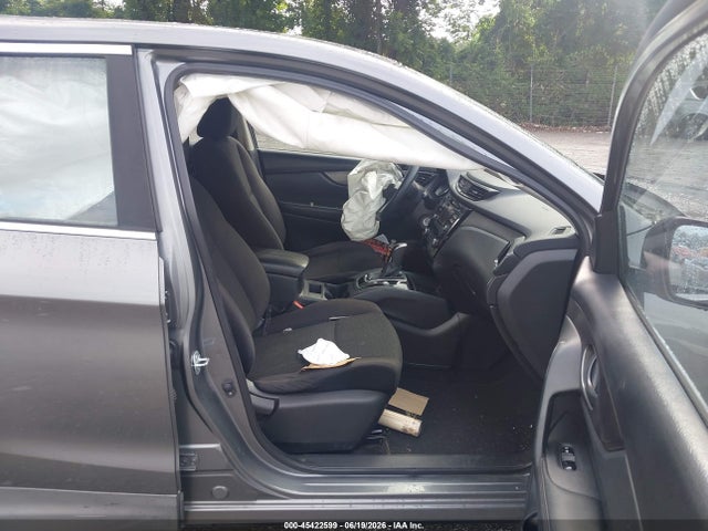 JN1BJ1CPXHW002502 Nissan Rogue Sport S