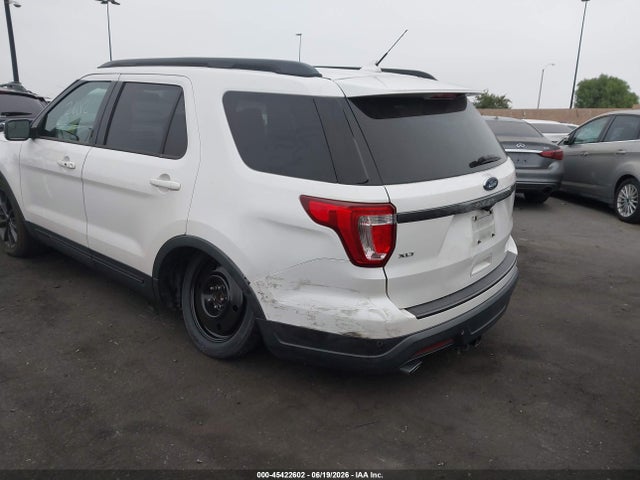 Ford EXPLORER XLT 2018 1FM5K7D84JGA80528 Image 3