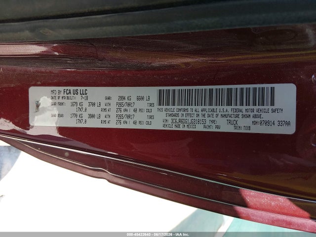 45422640 :رقم المزاد ، 3C6JR6DG1JG318153 vin ، 2018 Ram 1500 Tradesman  4x2 8' Box مزاد بيع