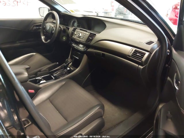 Продажа на аукционе авто 2017 Honda Accord Sport, vin: 1HGCR2F53HA182673, номер лота: 45422645