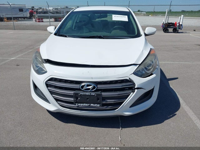 Продаж на аукціоні авто 2017 Hyundai Elantra Gt, vin: KMHD35LH3HU383732, номер лоту: 45422651