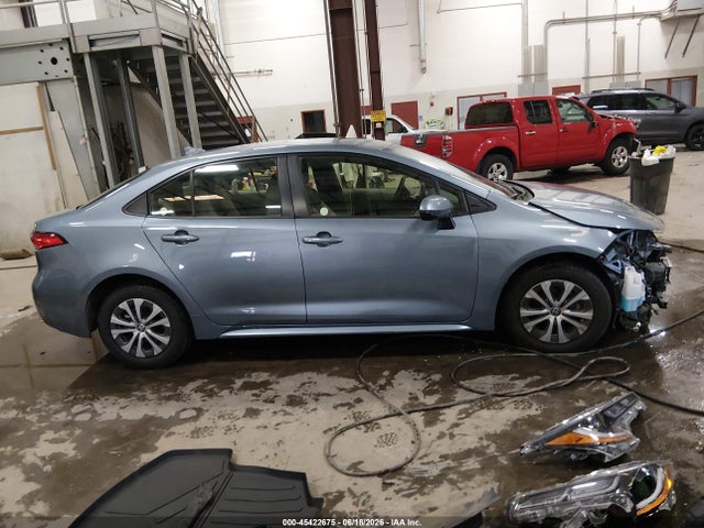JTDEAMDE3NJ037271 Toyota Corolla Hybrid Le