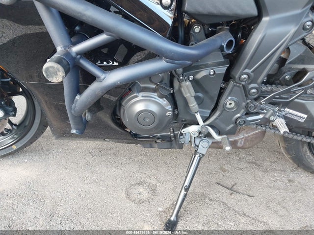 Yamaha Yzfr7 2026 JYARM60E2TA004913 Image 9