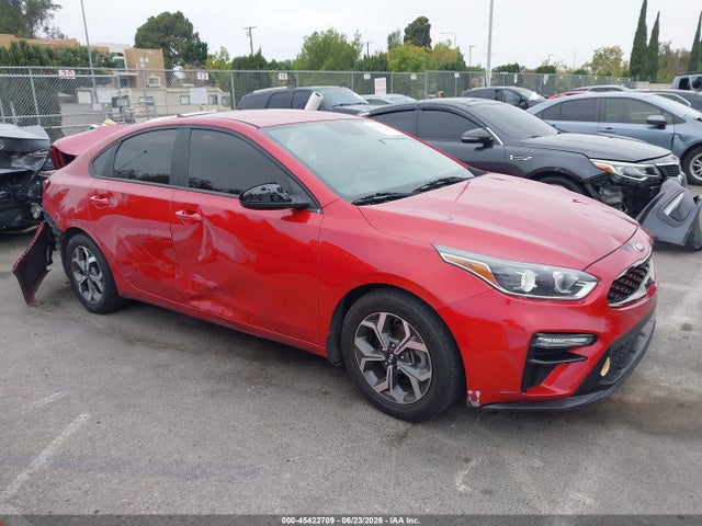 2020 3KPF24AD2LE205859 main image
