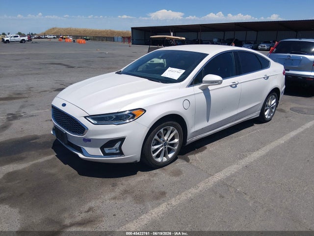 Ford Fusion Energi Titanium 2019 3FA6P0SU7KR177837 Image 2