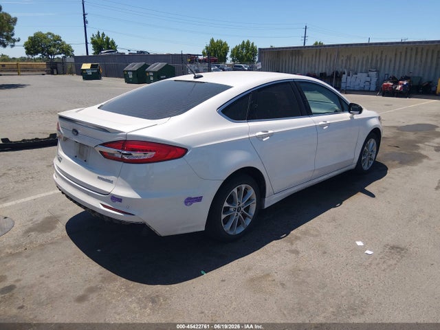 Ford Fusion Energi Titanium 2019 3FA6P0SU7KR177837 Image 4