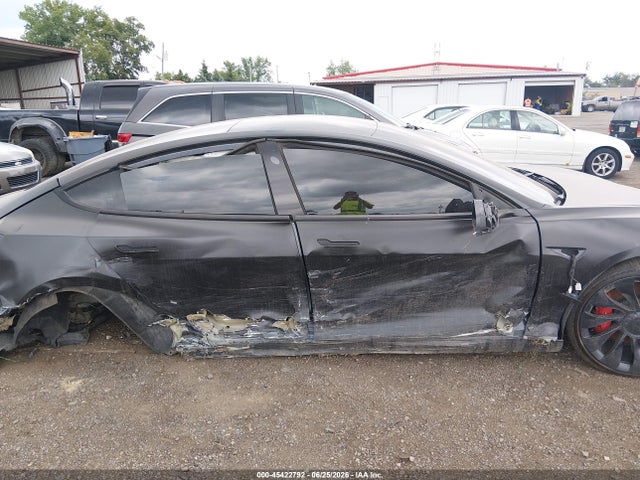 Продажа на аукционе авто 2023 Tesla Model 3 Performance Dual Motor All-wheel Drive, vin: 5YJ3E1EC3PF493336, номер лота: 45422792