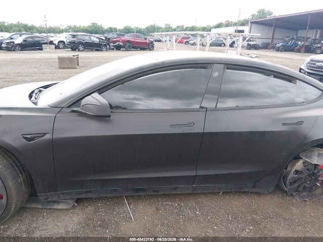 Продажа на аукционе авто 2023 Tesla Model 3 Performance Dual Motor All-wheel Drive, vin: 5YJ3E1EC3PF493336, номер лота: 45422792