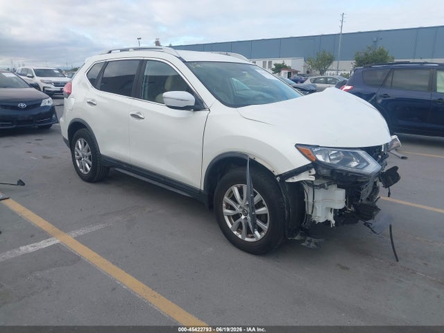 Nissan ROGUE SV 2017 KNMAT2MV2HP592873 Image 1