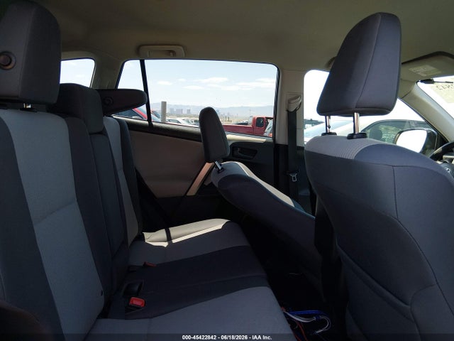 Toyota RAV4 LE 2015 2T3BFREV4FW277223 Image 8