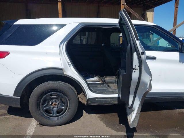 Ford Police Interceptor Utility 2020 1FM5K8AB8LGB23857 Image 8