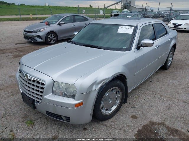 45422997 :رقم المزاد ، 2C3AA53G35H644610 vin ، 2005 Chrysler 300 Touring مزاد بيع