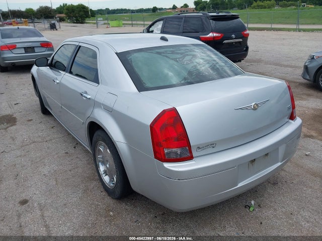 45422997 :رقم المزاد ، 2C3AA53G35H644610 vin ، 2005 Chrysler 300 Touring مزاد بيع