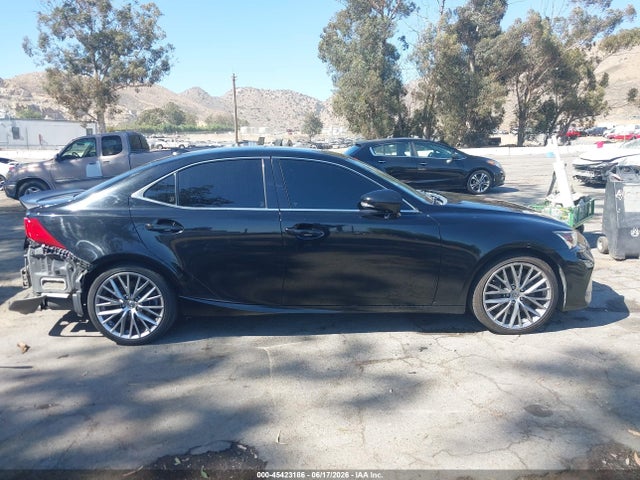 Lexus IS 200T 2017 JTHBA1D29H5042218 Image 13
