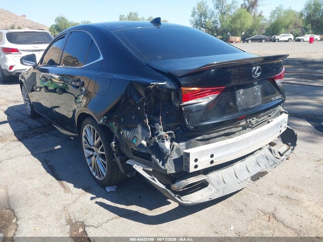 Lexus IS 200T 2017 JTHBA1D29H5042218 Image 3