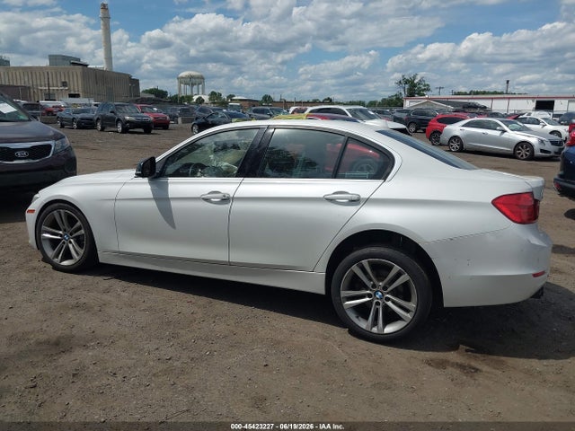 Продажа на аукционе авто 2015 Bmw 328i Xdrive, vin: WBA3B5G57FNS12571, номер лота: 45423227
