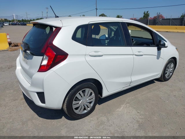 Honda FIT LX 2017 3HGGK5H53HM710185 Image 4