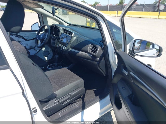 Honda FIT LX 2017 3HGGK5H53HM710185 Image 5