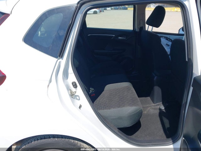 Honda FIT LX 2017 3HGGK5H53HM710185 Image 8