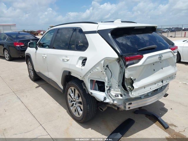Toyota Rav4 Xle Premium 2021 2T3C1RFV7MW116072 Image 3