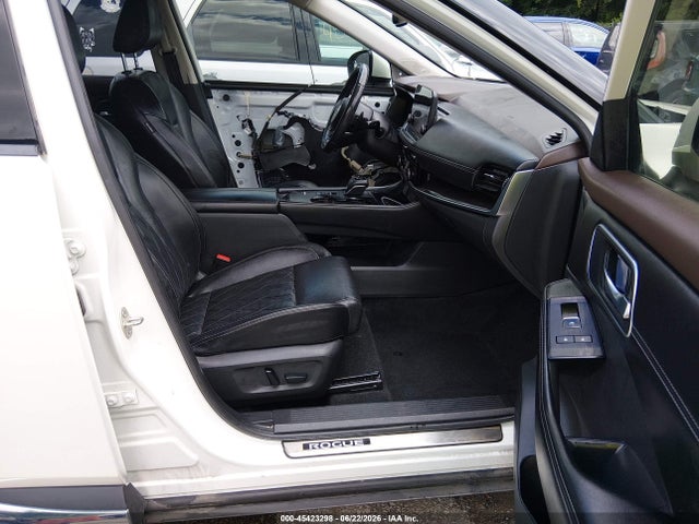 Продаж на аукціоні авто 2021 Nissan Rogue Platinum Fwd, vin: JN8AT3DC4MW104886, номер лоту: 45423298