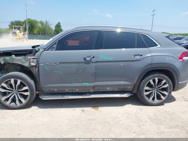Auction sale of the 2022 Volkswagen Atlas Cross Sport 3.6l V6 Sel Premium R-line, vin: 1V2FE2CA7NC210255, lot number: 45423310