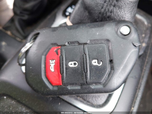 45423312 :رقم المزاد ، 1C4HJXDG3KW615979 vin ، 2019 Jeep Wrangler Unlimited Sport S 4x4 مزاد بيع