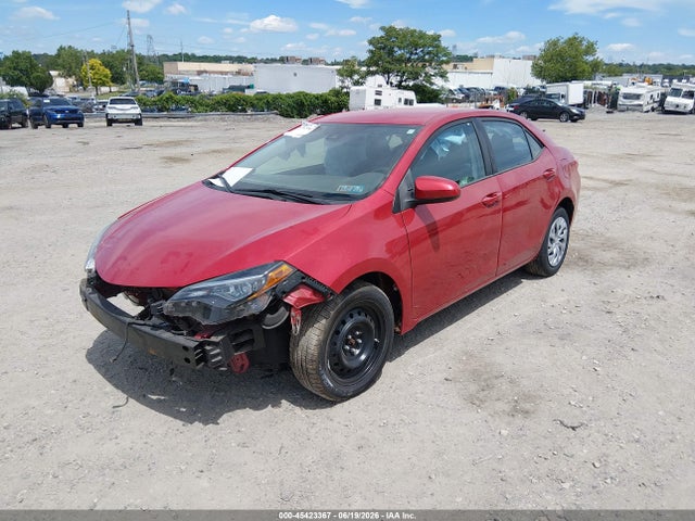 Toyota COROLLA LE 2018 2T1BURHE6JC095804 Image 2