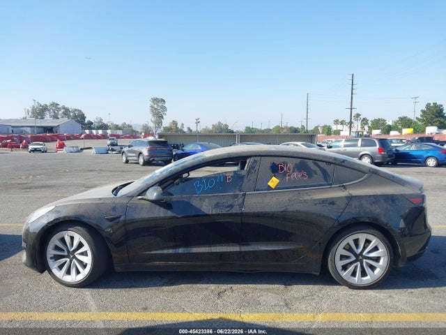 Tesla Model 3 Standard Range Plus Rear-wheel Drive 2021 5YJ3E1EA9MF861402 Image 18