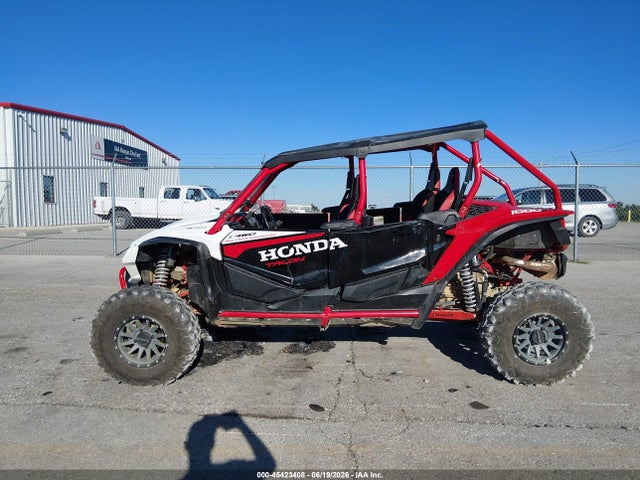 1HFVE06F1P4300603 Honda Sxs1000 S4x