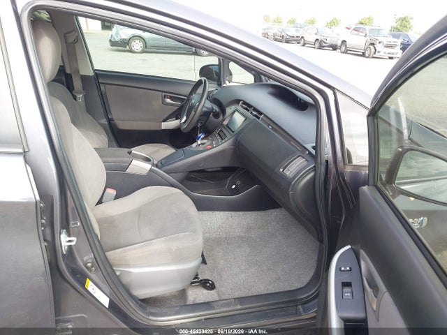 Toyota PRIUS PLUG-IN 2014 JTDKN3DP8E3050119 Image 5