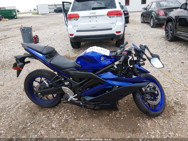 Yamaha Yzfr3 A 2024 MH3RH18Y1RK017294 Image 12