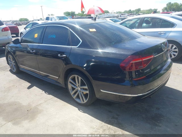 1VWDT7A37HC032882 Volkswagen Passat 1.8t R-line