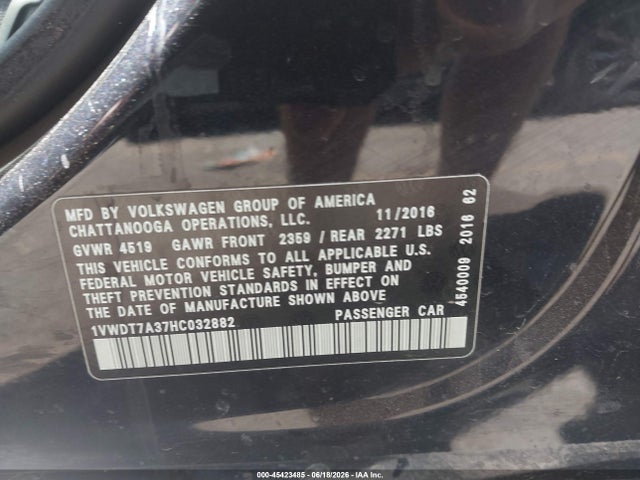 1VWDT7A37HC032882 Volkswagen Passat 1.8t R-line