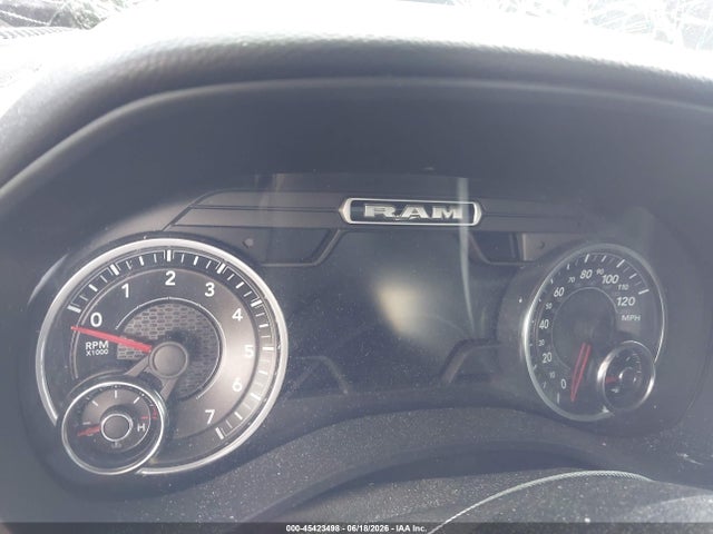 45423498 :رقم المزاد ، 1C6RREFT6MN661544 vin ، 2021 Ram 1500 Big Horn  4x2 5'7 Box مزاد بيع