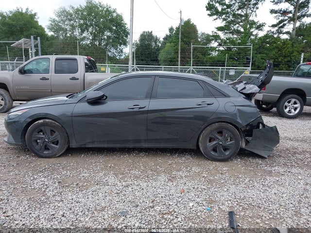 2022 Hyundai Elantra Sel მანქანა იყიდება აუქციონზე, vin: 5NPLM4AG3NH070834, აუქციონის ნომერი: 45423500