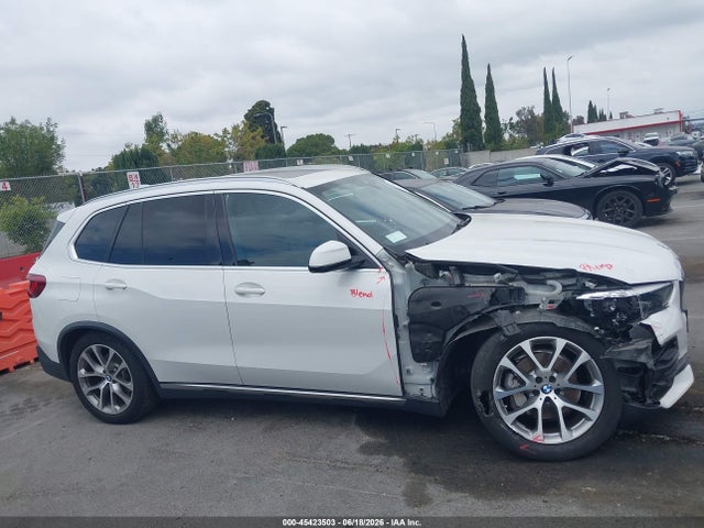 5UXCR6C57KLK89701 BMW X5 Xdrive40i
